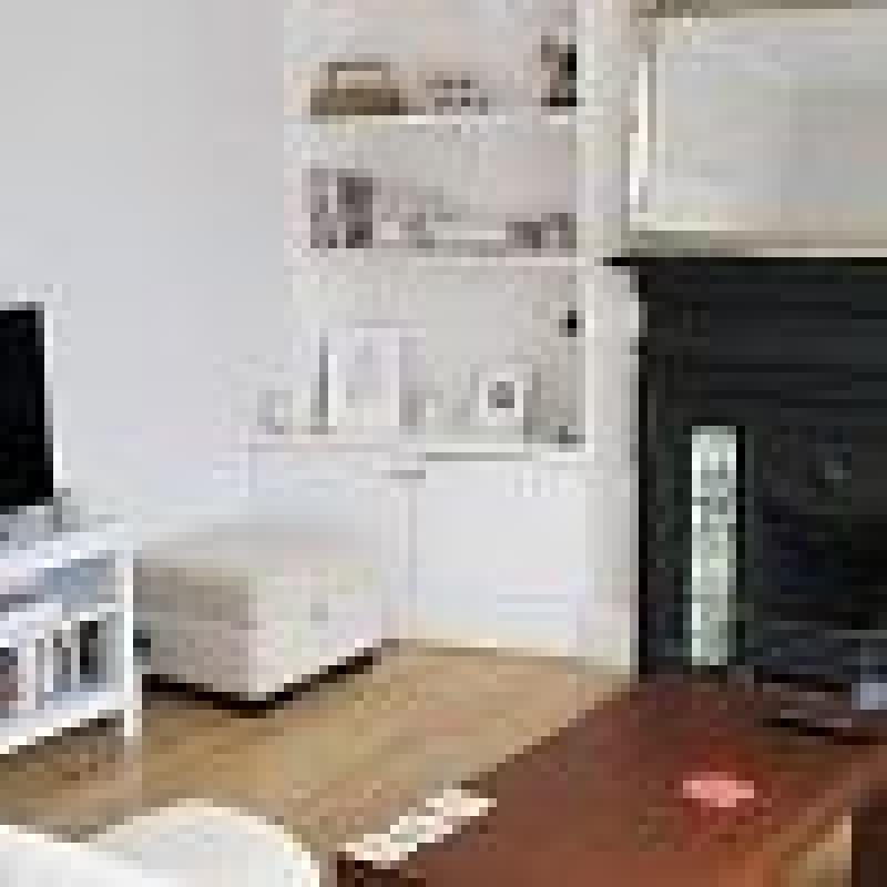 Lovely double room in a spacious flat in Brixton / Clapham