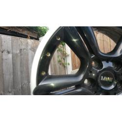 4 x Genuine Mini Countryman alloy wheels. 18.5 star double spoke. Alloy wheels.Like new
