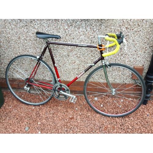 Dawes Jaguar road bike, very good condition, working well, 531 reynolds framed.