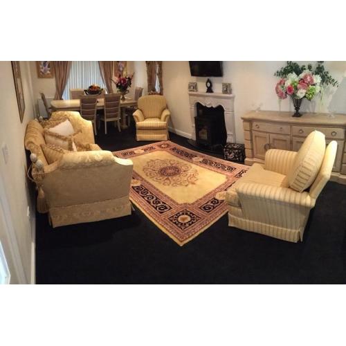 Designer Gascoigne drop arm sofa suite 3 piece gold & cream knoll luxury