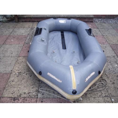 AVON REDSTART 8FT INFLATABLE DINGHY DINGY BOAT WITH NEW TYPE VALVES AND BAG VERY LIGHT WEIGHT
