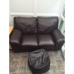 2 SEATER LEATHER SOFA