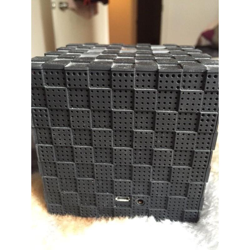 Amzdeal pixel Wireless bluetooth speaker for sale