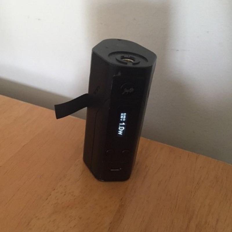Wismec RX200 Vaping MOD for electric smoke. Batteries included.