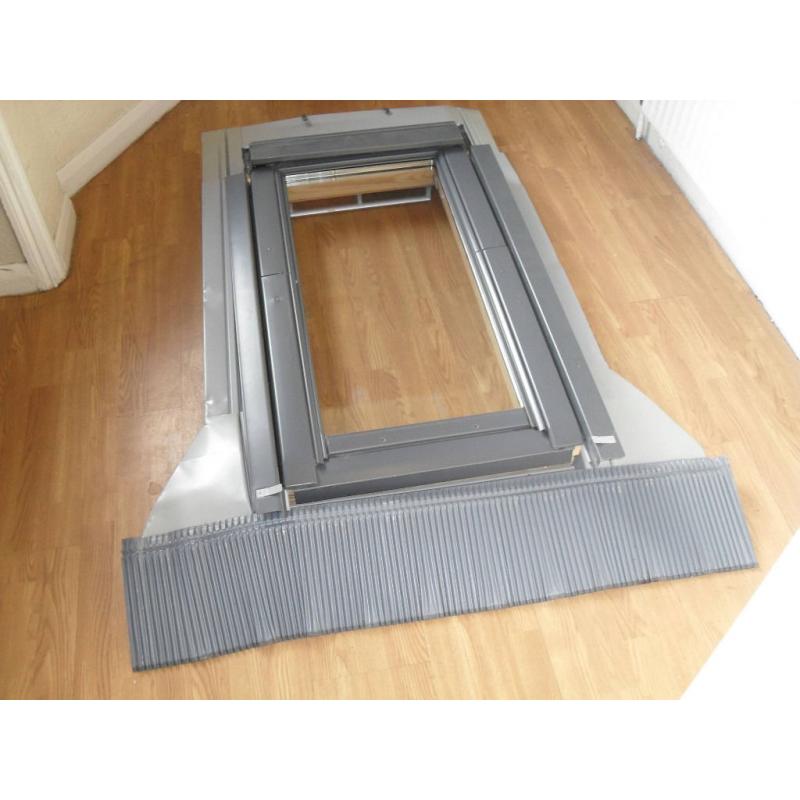 VELUX ATTIC ROOF WINDOW GGL CK04