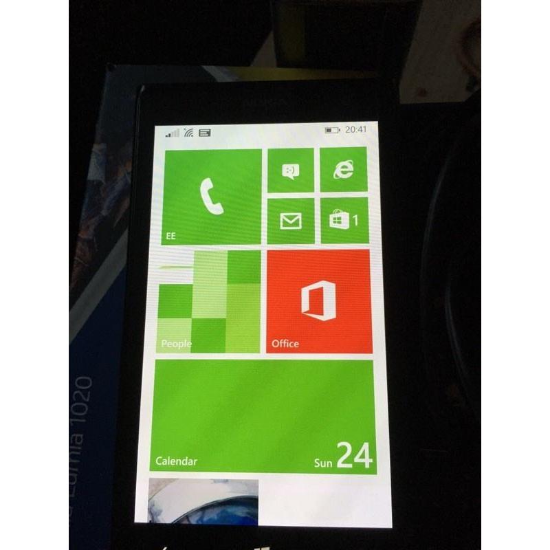 Nokia lumia 1020 unlocked mint con 32gb