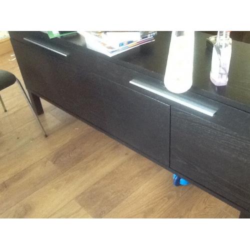 Side Board