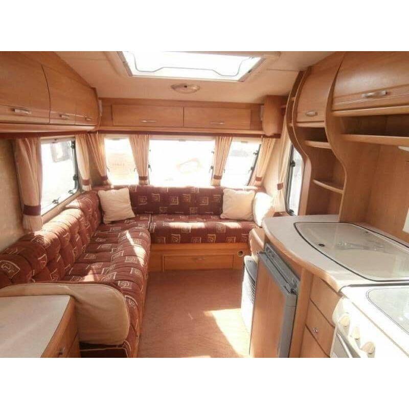 Swift charisma 2004 with moter movers immaculate condition