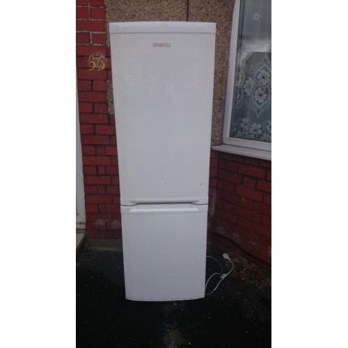 Beko fridge freezer for parts or repair