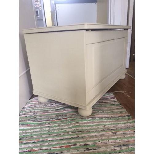 Solid Pine Blanket Box