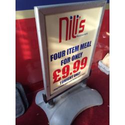PAVEMENT DISPLAY ADVERTISING BOARD