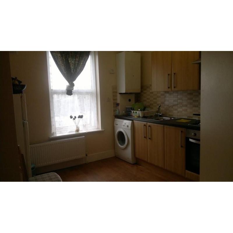 A spacious, nice and clean single bedroom to rent.