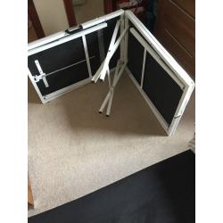 Portable beauty couch