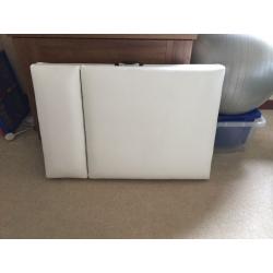 Portable beauty couch