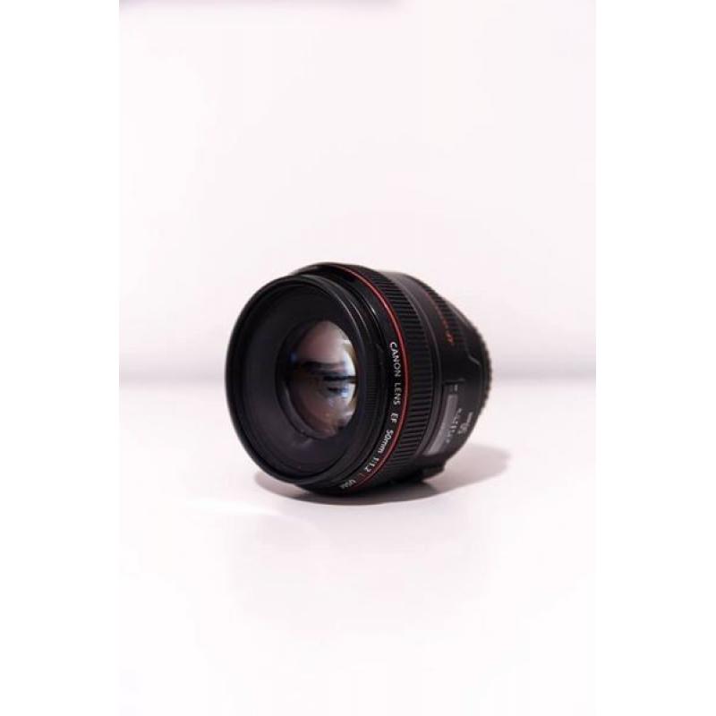 Canon EF 50mm f/1.2L USM