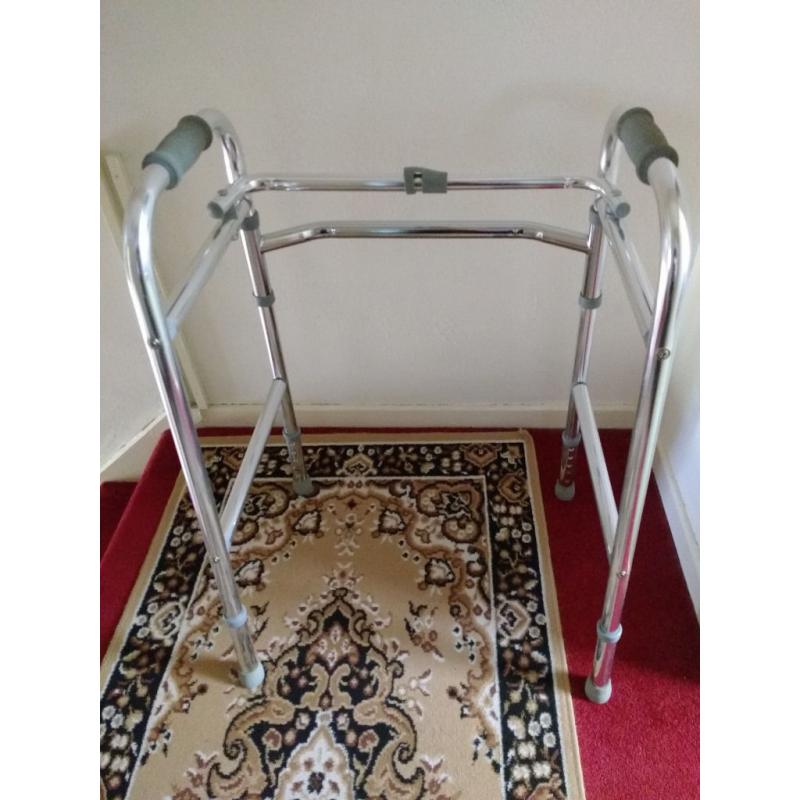 Light Weight Foldoing Walking Frame