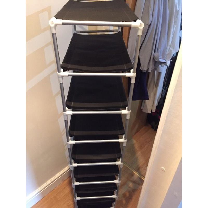 Cheap Shoes stand