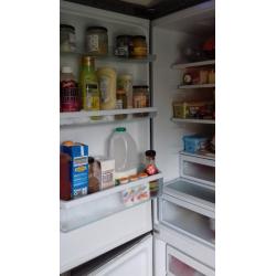 Hotpoint FF200E Half And Half Fridge Freezer