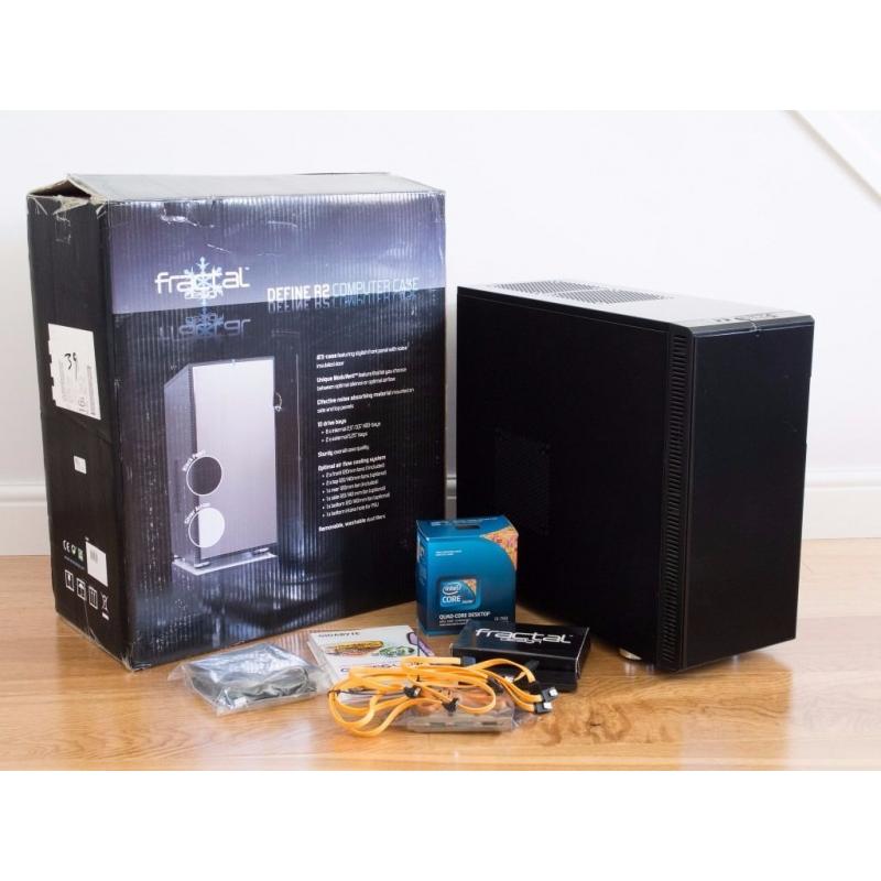 Gaming PC (Fractal Design R2, Gigabyte GA-P55-UD5, Intel i5-760, 4GB, Radeon HD 5770, Corsair H50)