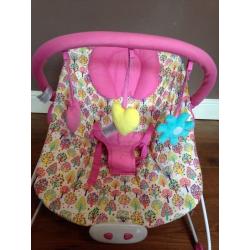 Bouncer with matching cot mobile & bumper