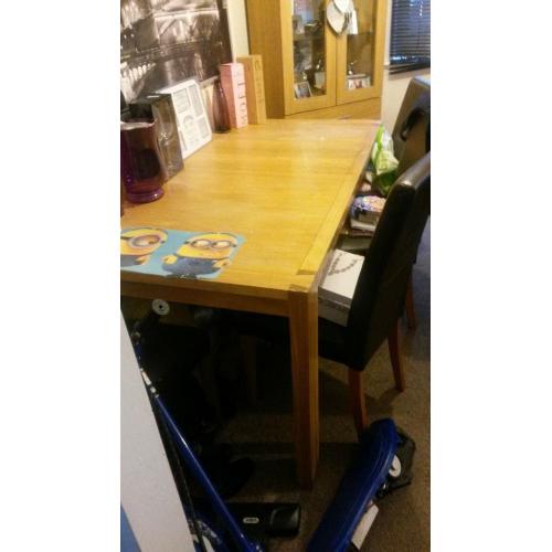 Solid oak extendable dining table 6 chairs