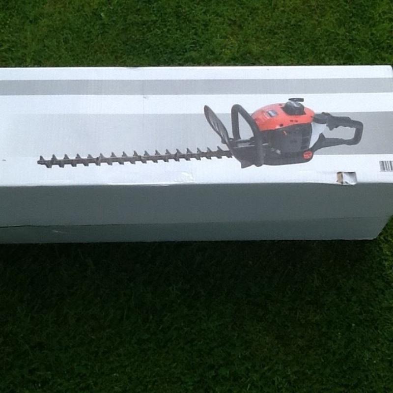 Mtd 55/28 petrol hedge trimmer brand new in unopened box