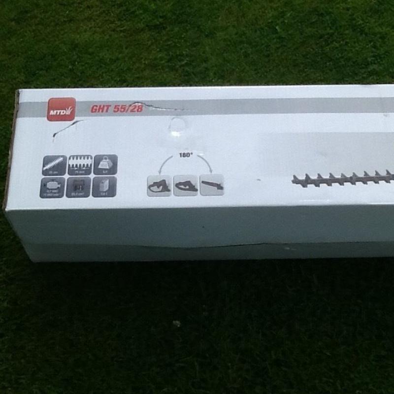 Mtd 55/28 petrol hedge trimmer brand new in unopened box