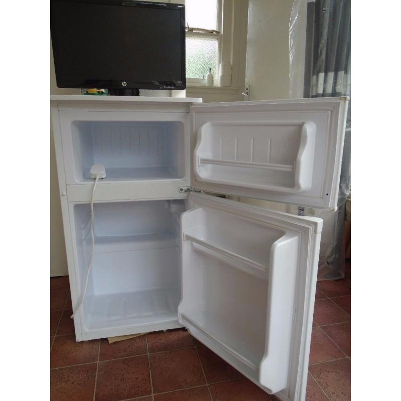 Small fridge / freezer