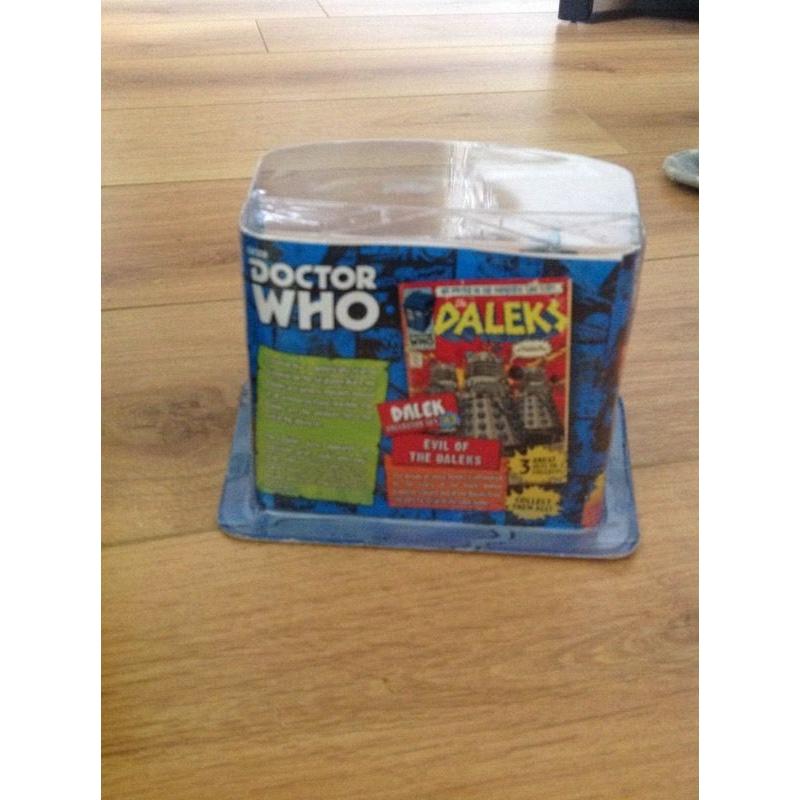 DOCTOR WHO DALEK COLLECTION SET