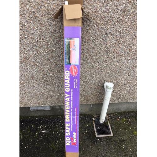Driveway guard