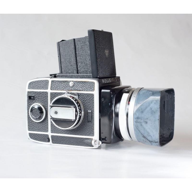 Rolleiflex SL66 + Carl Zeiss Planar 80mm F/2.8