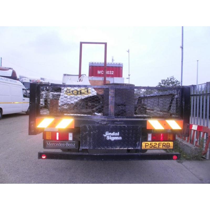 Mercedes 814 lorry