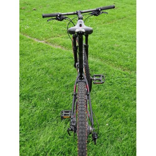 Specialized hardrock 27sp.Hydraulic brakes.A1 Condition, Top working order. Fork with Lockout.