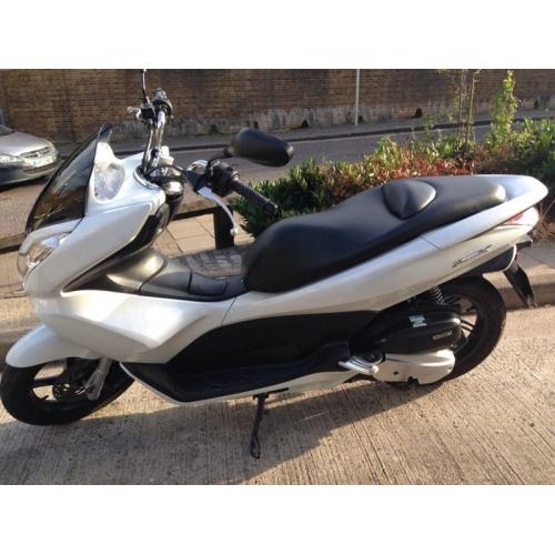 Honda PCX Low Millage(BARGAIN)