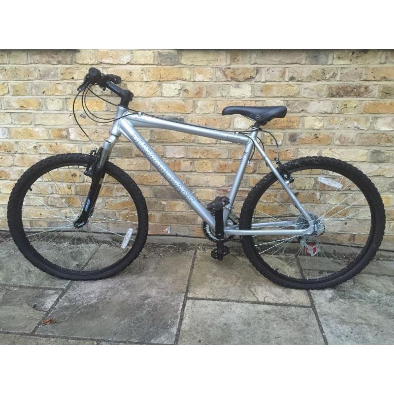 Diamondback outlook mountain bike with 7 gears