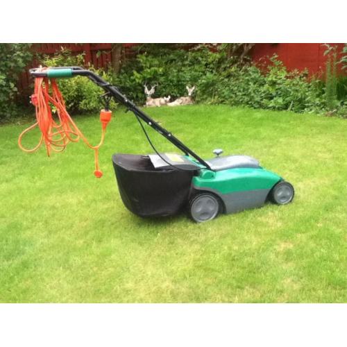 Electric lawnmower