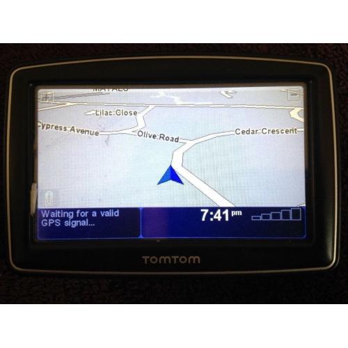 TomTom UK and Ireland Sat nav with car charger, mounting clip and storage bag for sale