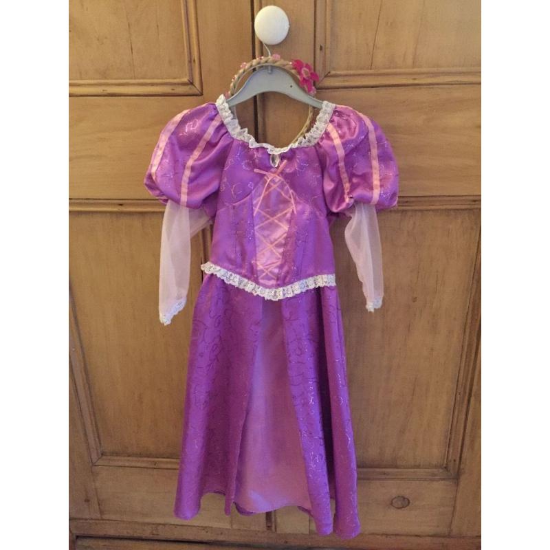 Disney dresses and miscellaneous dress up