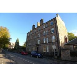 Single room in shared flat. festival let. pay per night. Great location