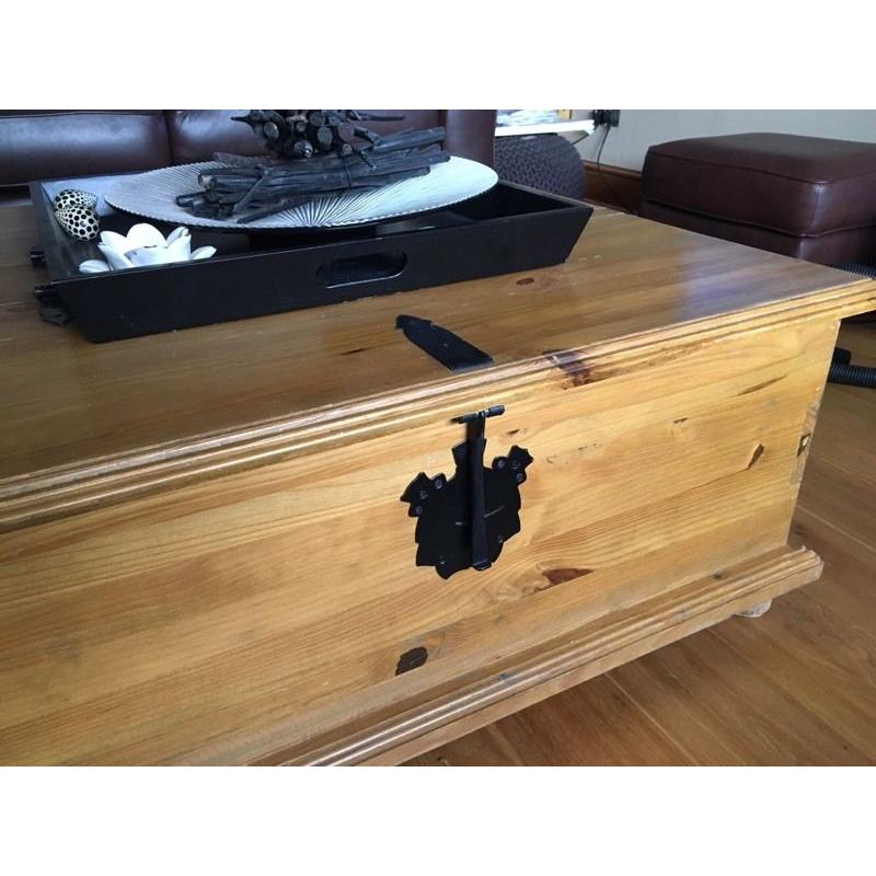 Solid Pine Corona storage coffee table