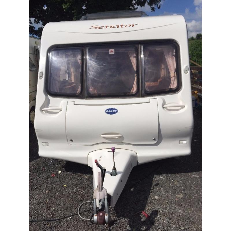 2004 4/5 BERTH BEILEY SANATOR GREAT CARAVAN FIXED BED