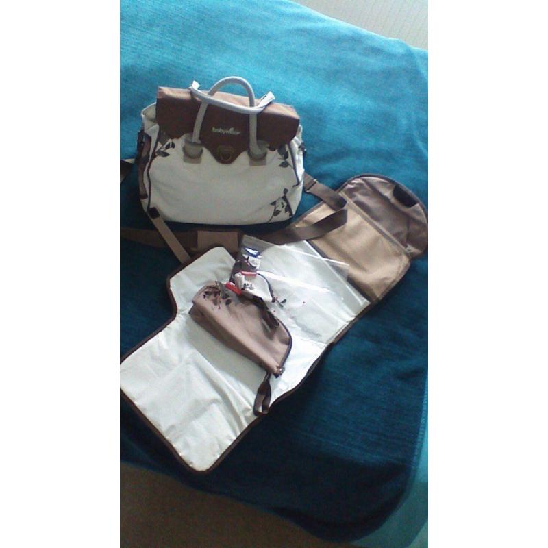 Fabulous Babymoov changing bag complete with mat, bottle bag, dummie bag and clear zip pouch ??