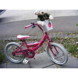 18" WHEEL GIRLS BIKE IN GREAT WORKING ORDER AGE 6+