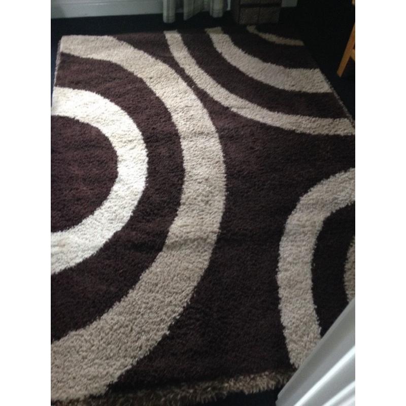 Extra large shaggy rug in browns/beige/cream
