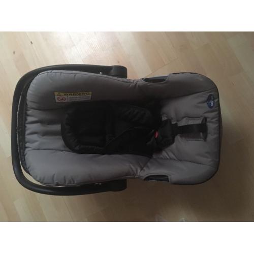 Baby car seat perfect condition