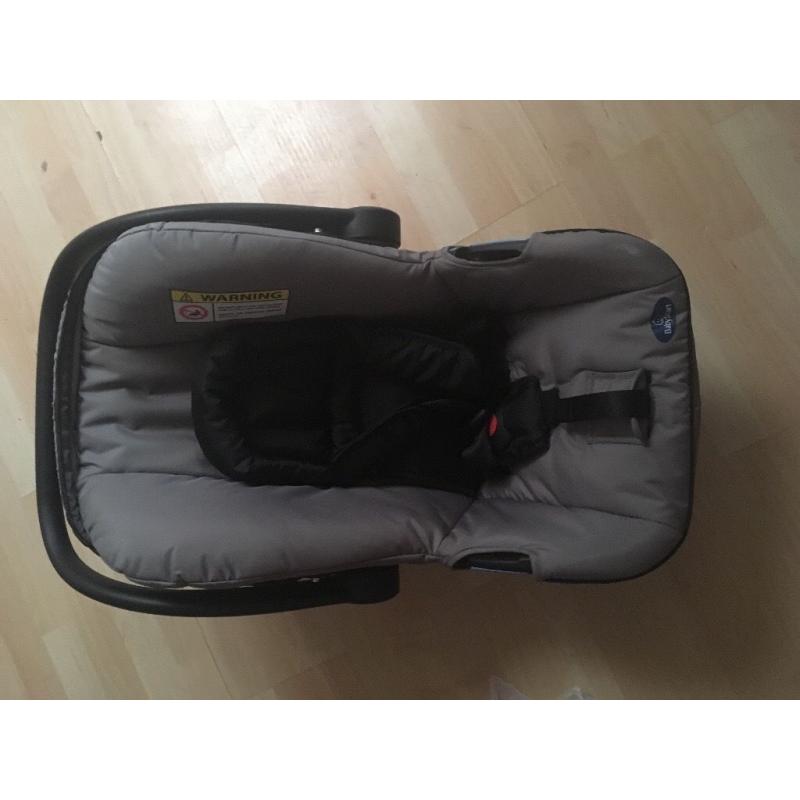Baby car seat perfect condition