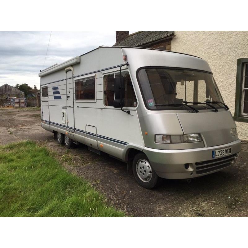Hymer 6 wheeler