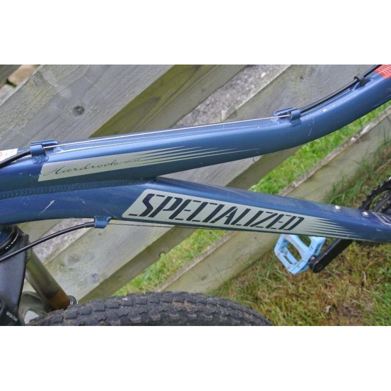 SPECIALIZED HARDROCK MOUNTAIN BIKE (YOUTHS)