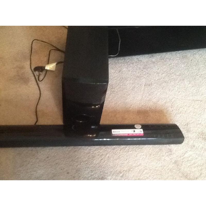 LG SOUND BAR & SUBWOOFER
