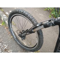 Trek 3 series with discs and suspention